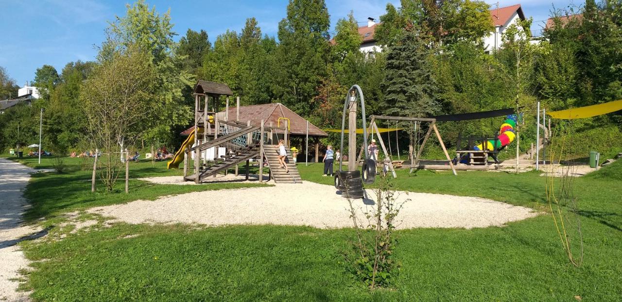 Ferienwohnungen Zum Attersee Lenzing Exterior foto